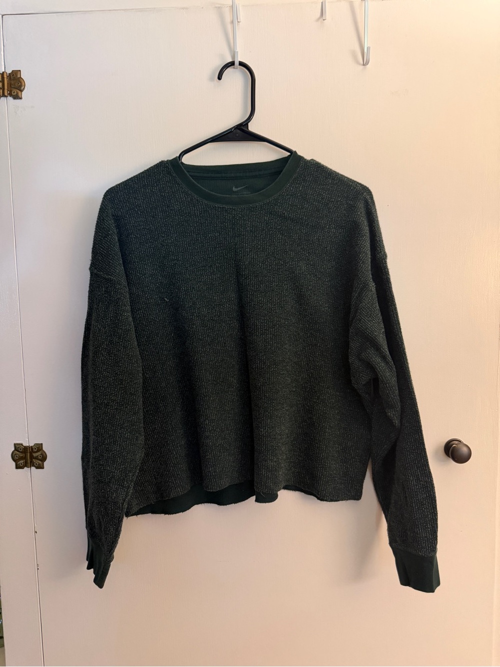 Nike Yoga Small Green Textured Cropped Crewneck Sweatshirt